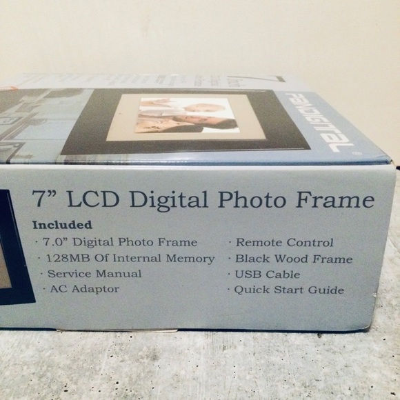 Pandigital 7” LCD Digital Photo frame - Picture 4 of 6